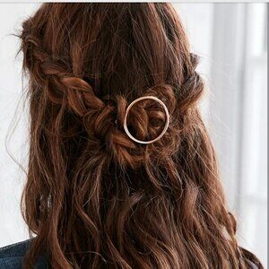 NWOT Urban Outfitters Hair Clip - Rose Gold